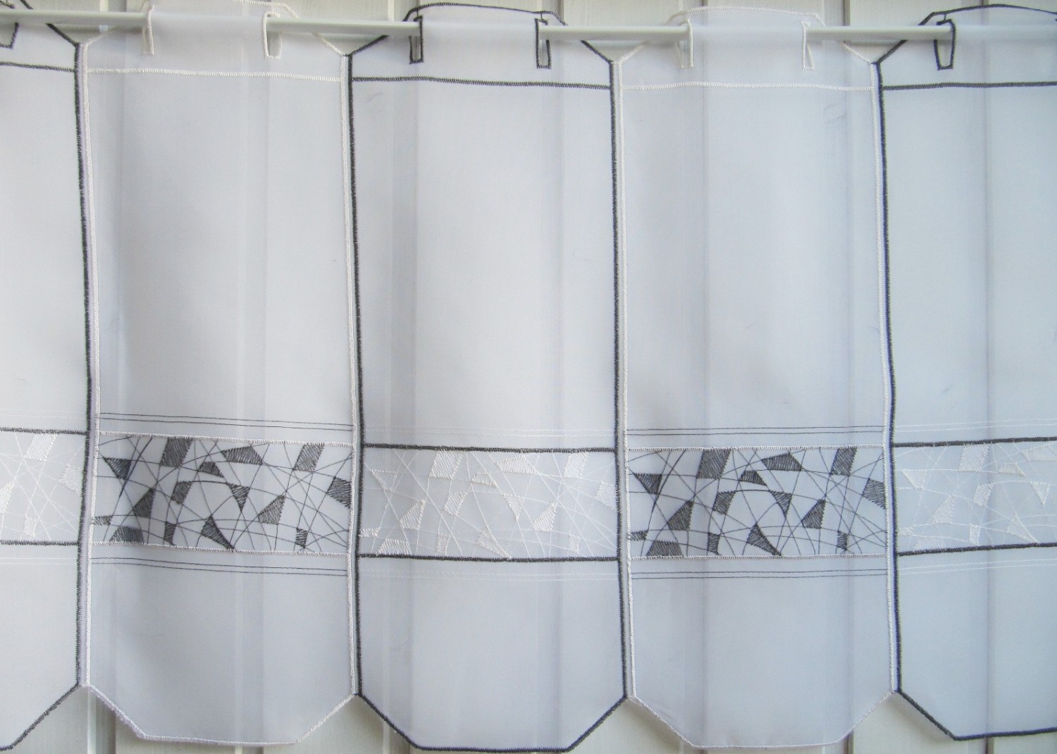 Scheibengardine Weiß Schwarz Mosaik Stick Muster 45 cm Hoch